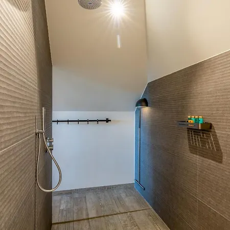 Vila Buytenplaats 187