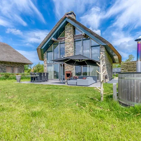 Villa Buytenplaats 187 *